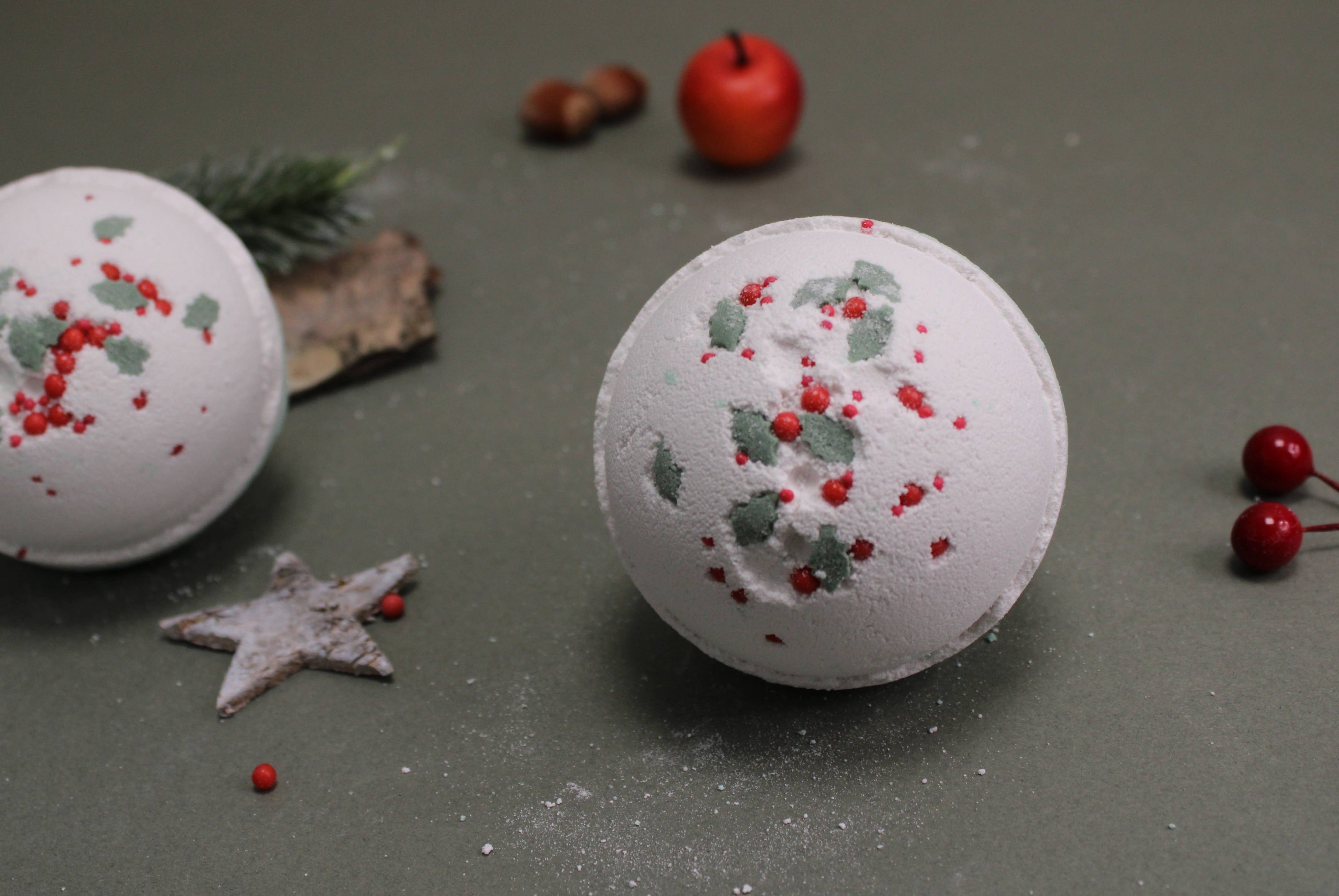 Kæmpe jule badbombe med kristtjørn og mistelten 180g