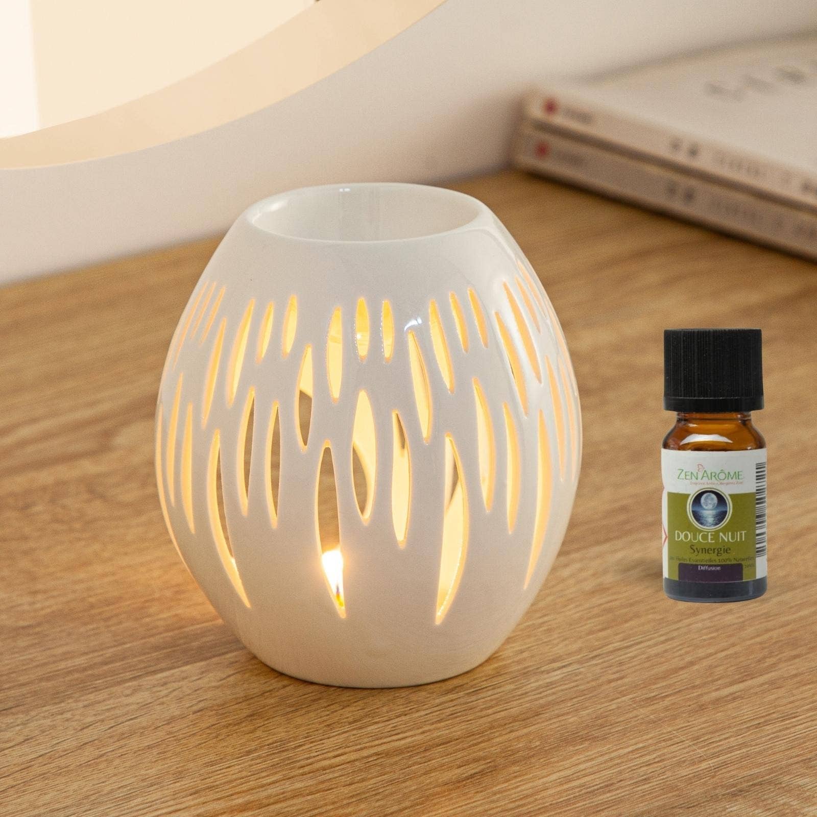 Ovali duftlampe i keramik