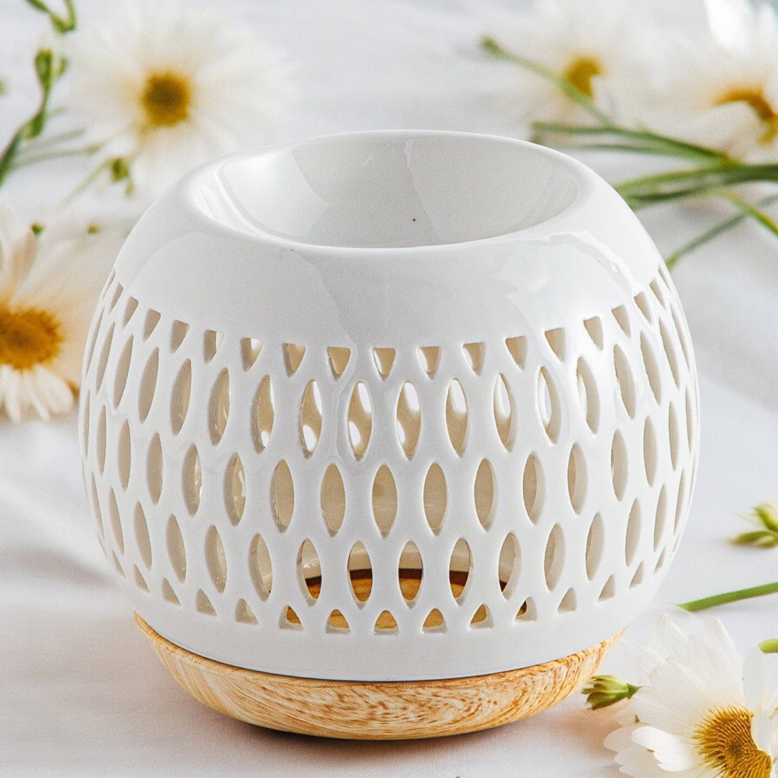 Gittermønster duftlampe i keramik