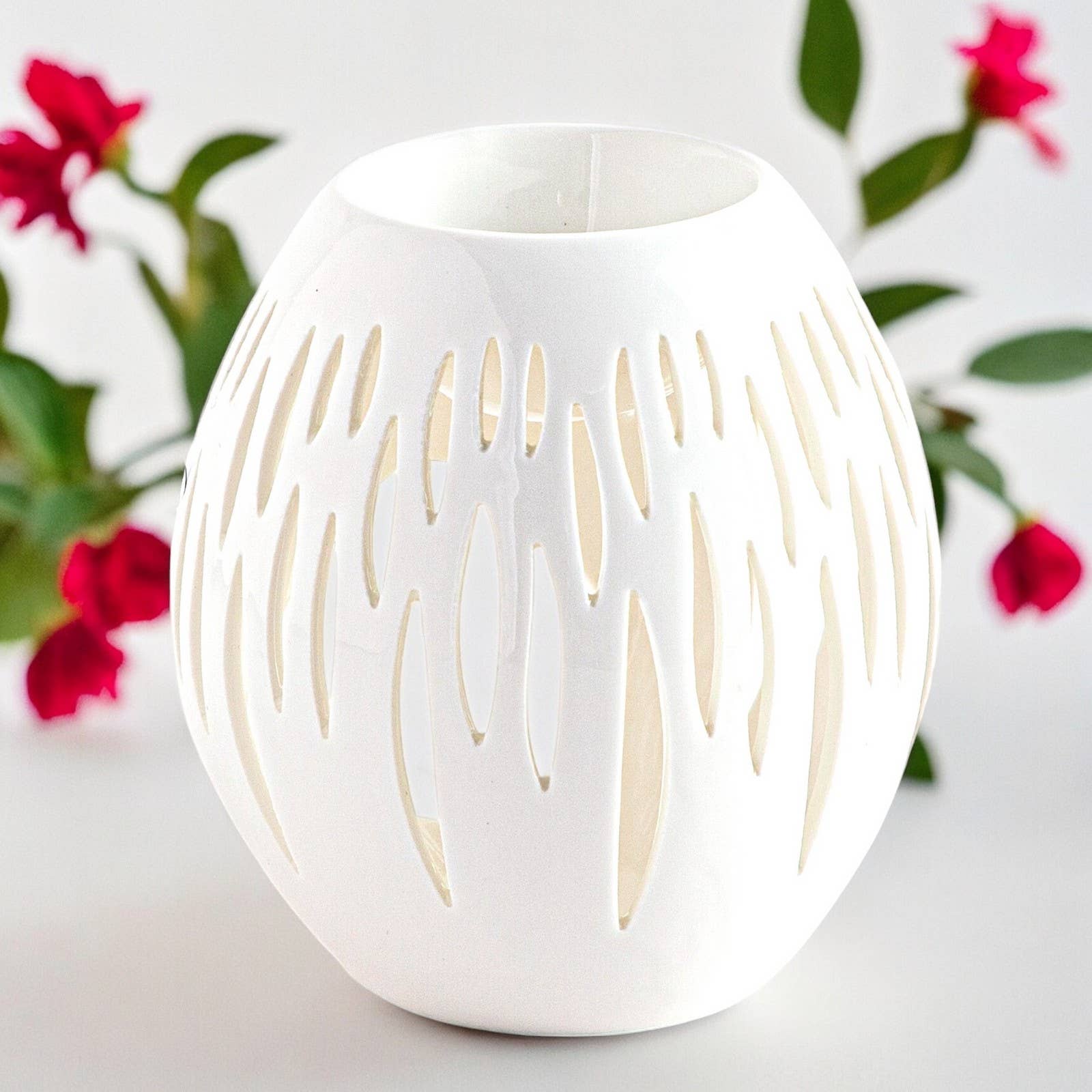 Ovali duftlampe i keramik